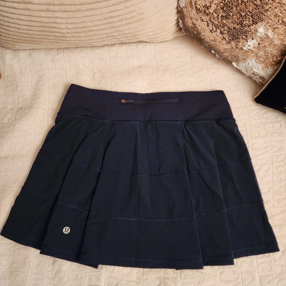 Lululemon tennis skirt navy blue size 4